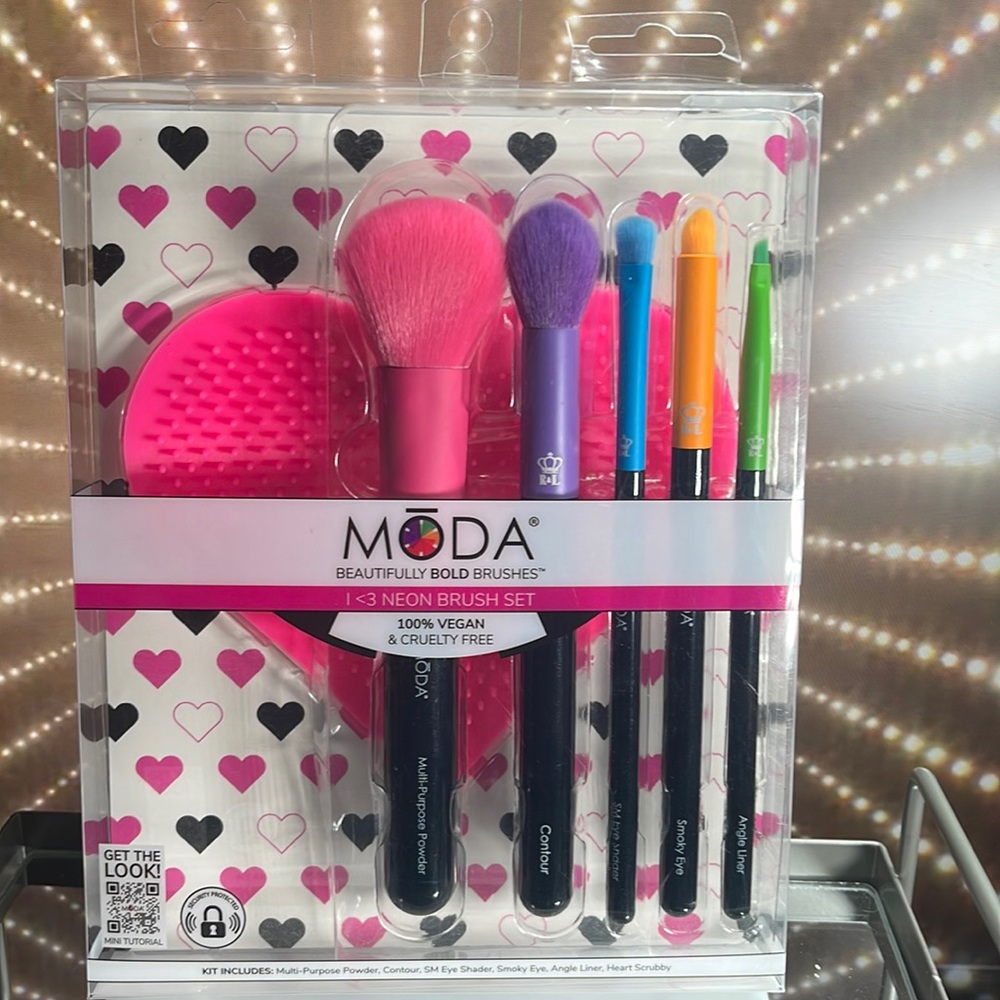 MODA ~ I Love Neon Makeup Brush Set ~ BNIB